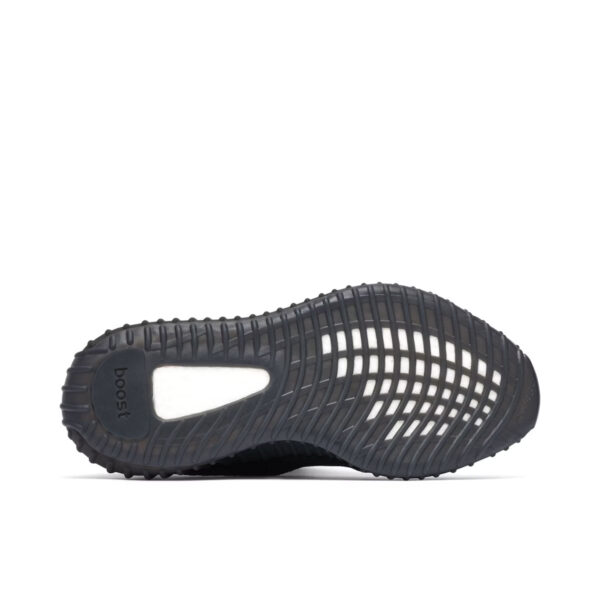 Yeezy Boost 350 V2 "Core Red Black 2016/2022"